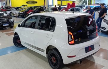 Volkswagen Up 1.0 170 TSi Total Connect - Foto #6