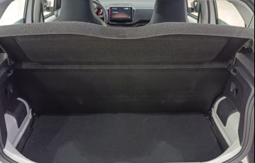 Volkswagen Up 1.0 170 TSi Total Connect - Foto #7
