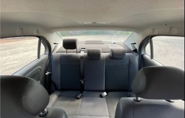 Volkswagen Voyage 1.6 Msi Totalflex 4p Manual - Foto #6