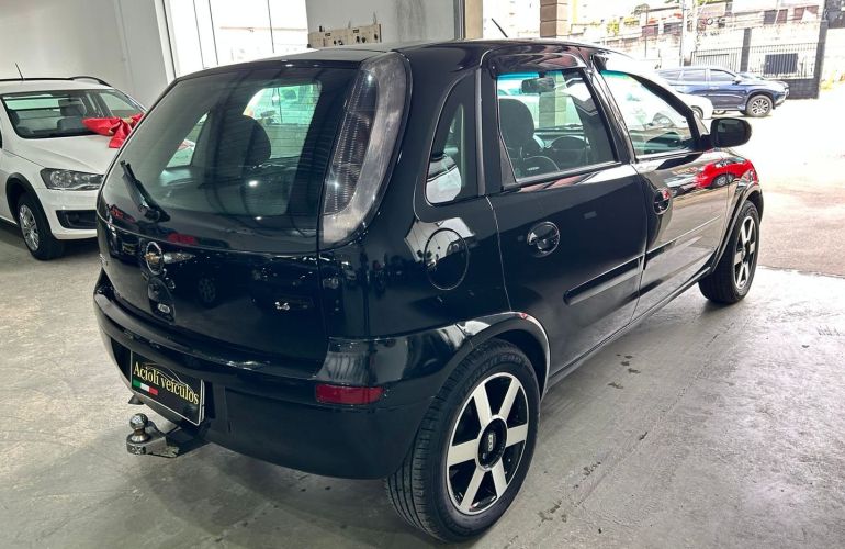 Chevrolet Corsa 1.4 MPFi Premium 8V Flex 4p Manual - Foto #2