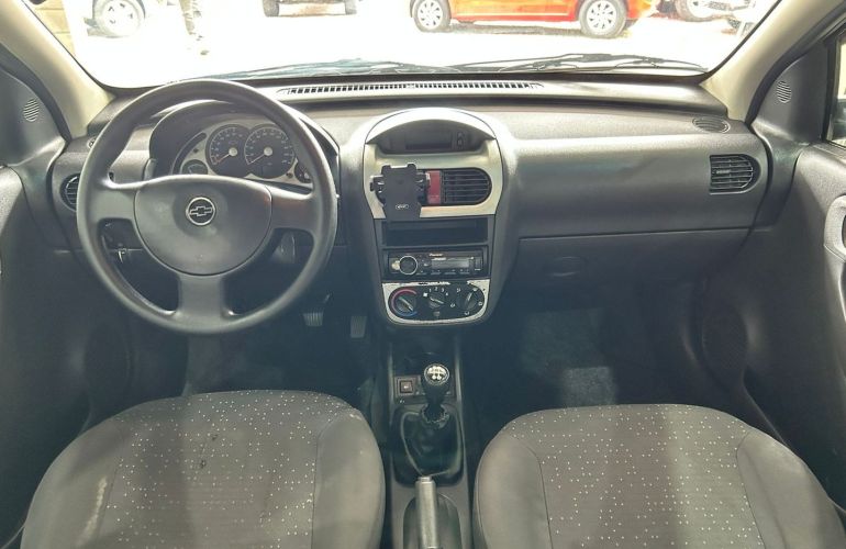 Chevrolet Corsa 1.4 MPFi Premium 8V Flex 4p Manual - Foto #8