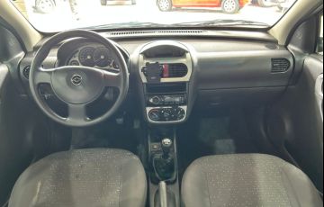 Chevrolet Corsa 1.4 MPFi Premium 8V Flex 4p Manual - Foto #8