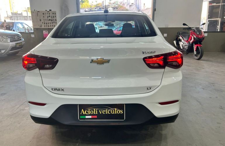 Chevrolet Onix 1.0 Flex Plus LT Manual - Foto #4