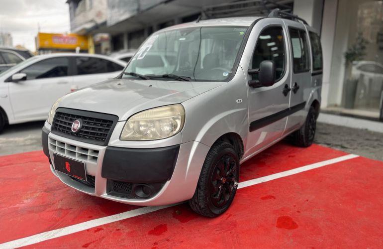 Fiat Doblo 1.8 MPi Essence 7l 16V Flex 4p Manual - Foto #3