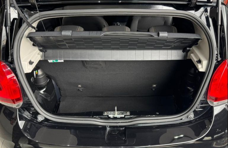 Fiat Mobi 1.0 Evo Trekking - Foto #9