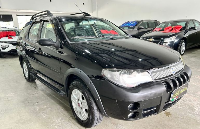 Fiat Palio 1.8 MPi Adventure Weekend 8V Flex 4p Manual - Foto #2