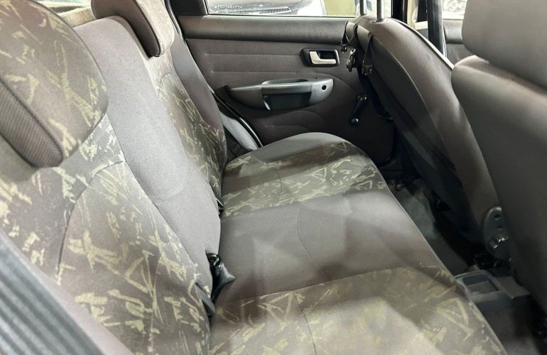 Fiat Palio 1.8 MPi Adventure Weekend 8V Flex 4p Manual - Foto #8