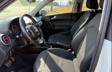 Audi A1 1.4 TFSI Sportback Attraction S Tronic - Foto #8