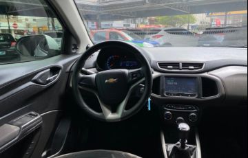 Chevrolet Prisma 1.4 LT SPE/4 - Foto #9