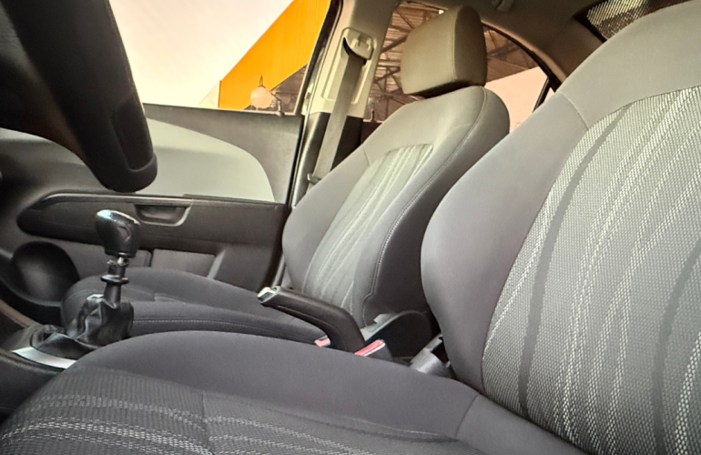 Chevrolet Sonic Sedan LTZ 1.6 - Foto #6