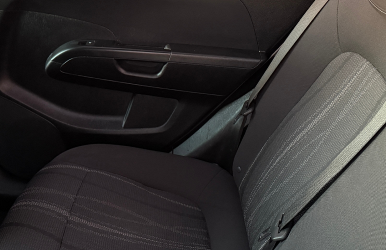 Chevrolet Sonic Sedan LTZ 1.6 - Foto #7