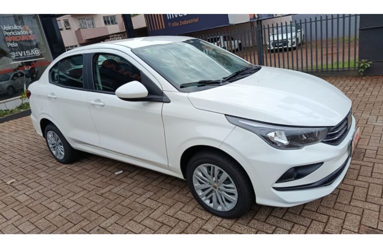 Fiat Cronos 1.3 Drive - Foto #3