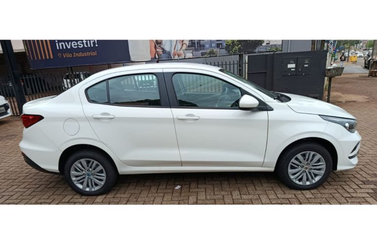 Fiat Cronos 1.3 Drive - Foto #4