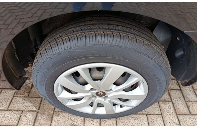 Fiat Cronos 1.3 Drive - Foto #5