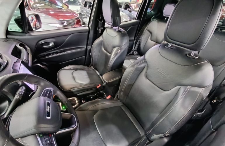 Jeep Renegade 1.3 T270 Turbo Longitude - Foto #8