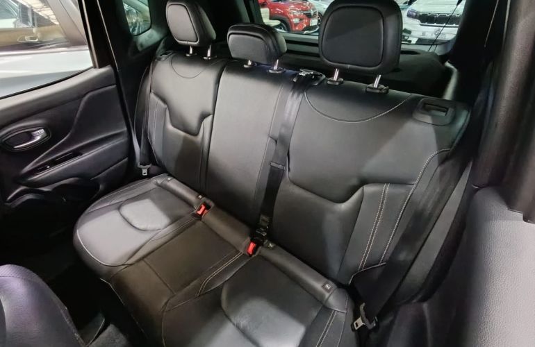 Jeep Renegade 1.3 T270 Turbo Longitude - Foto #9