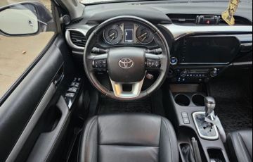 Toyota Hilux 3.0 TDI 4x4 CD SRV (Aut) - Foto #2