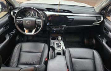 Toyota Hilux 3.0 TDI 4x4 CD SRV (Aut) - Foto #4