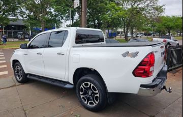 Toyota Hilux 3.0 TDI 4x4 CD SRV (Aut) - Foto #6