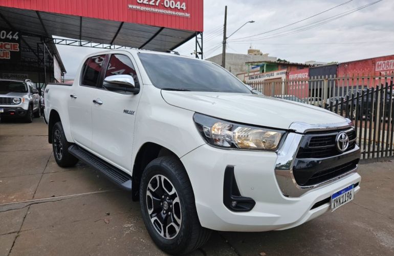 Toyota Hilux 3.0 TDI 4x4 CD SRV (Aut) - Foto #8