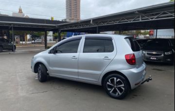 Volkswagen Fox 1.0 8V (Flex) 4p - Foto #2