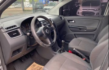Volkswagen Fox 1.0 8V (Flex) 4p - Foto #6