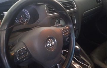 Volkswagen Jetta 2.0 TSI Highline DSG