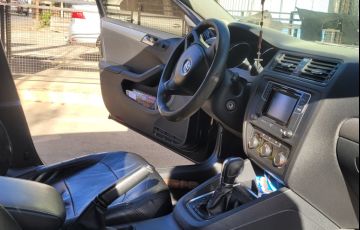 Volkswagen Jetta 1.4 TSI Trendline - Foto #4