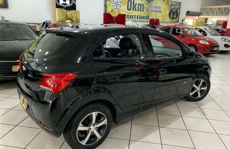 Chevrolet Onix 1.4 MPFi LTZ 8v - Foto #4