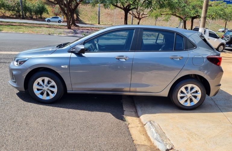 Chevrolet Onix 1.0 Turbo LT - Foto #8