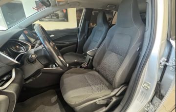 Chevrolet Onix 1.0 Turbo LTZ - Foto #6