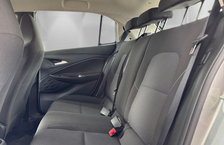 Chevrolet Onix 1.0 LT - Foto #9