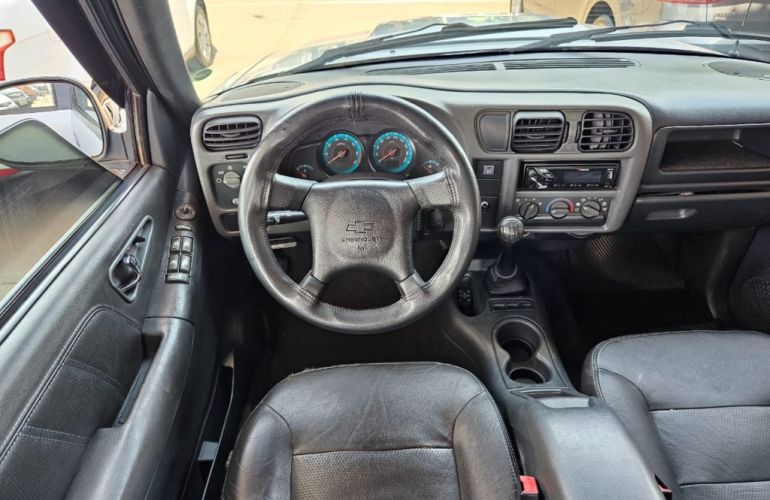 Chevrolet S10 2.4 Advantage (Cabine Dupla) - Foto #3