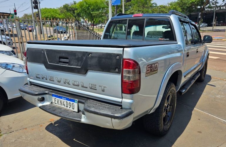 Chevrolet S10 2.4 Advantage (Cabine Dupla) - Foto #8