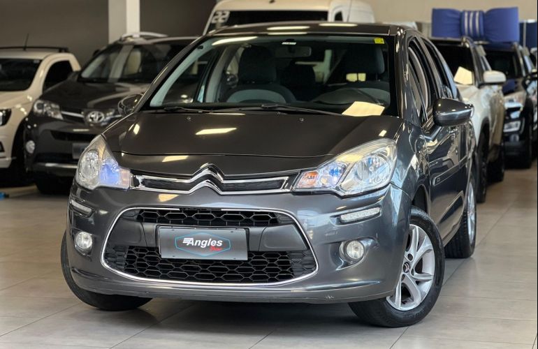 Citroën C3 1.5 Attraction 8v - Foto #2