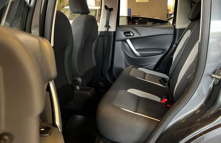 Citroën C3 1.5 Attraction 8v - Foto #7