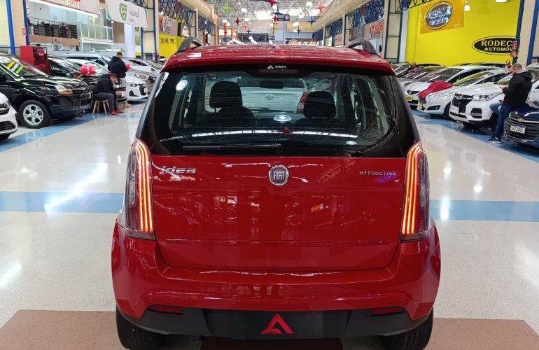 Fiat Idea 1.4 MPi Attractive 8v - Foto #5