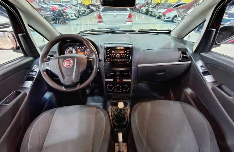 Fiat Idea 1.4 MPi Attractive 8v - Foto #10