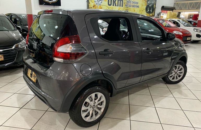 Fiat Mobi 1.0 8V Evo Like - Foto #4