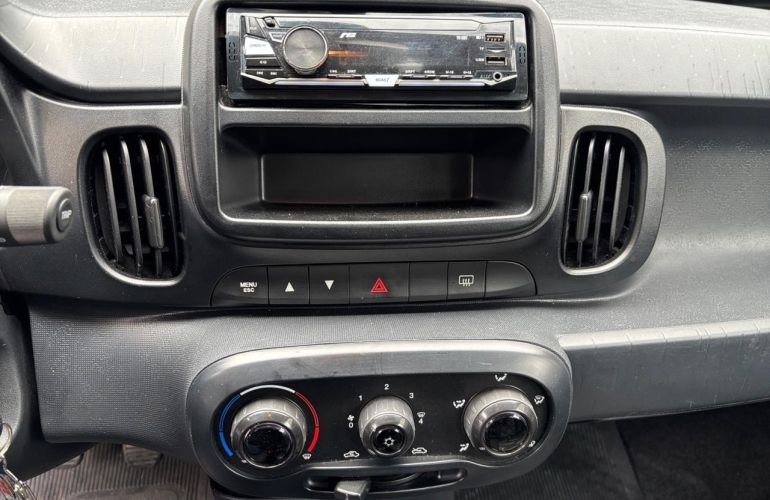 Fiat Mobi 1.0 8V Evo Like - Foto #10