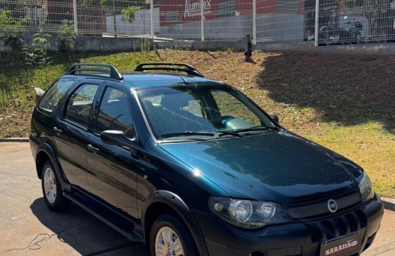Fiat Palio 1.8 MPi Adventure Weekend 8v - Foto #2