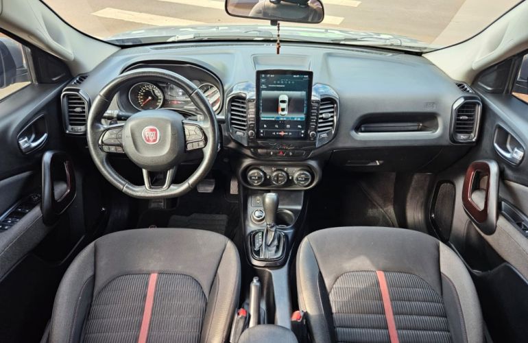 Fiat Toro 2.0 TDI Freedom 4WD (Aut) - Foto #3