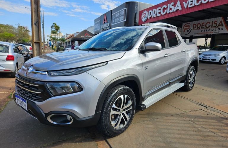 Fiat Toro 2.0 TDI Freedom 4WD (Aut) - Foto #8