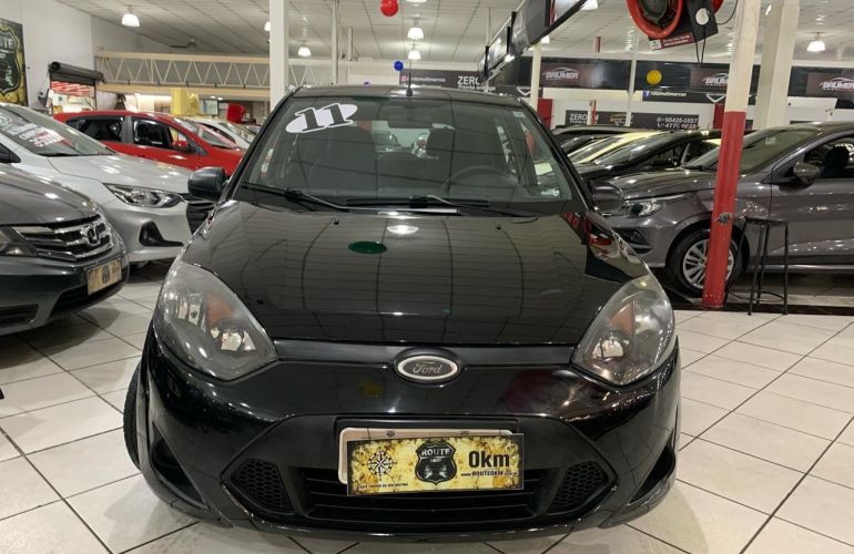 Ford Fiesta 1.0 MPi Hatch 8v - Foto #2