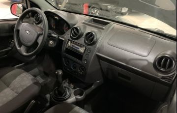 Ford Fiesta 1.0 MPi Hatch 8v - Foto #9