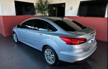 Ford Focus 2.0 SE Sedan 16v - Foto #4