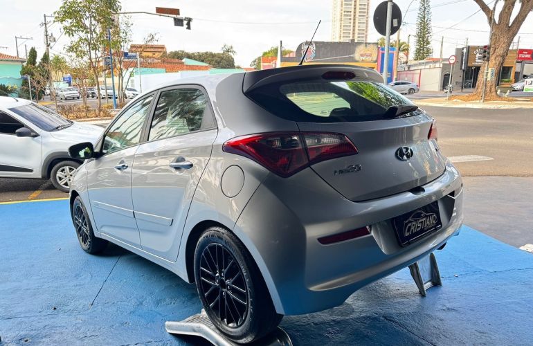 Hyundai Hb20 1.0 Comfort Plus 12v Turbo - Foto #2