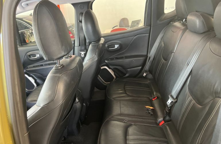 Jeep Renegade 1.8 16V Sport - Foto #8