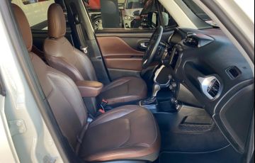 Jeep Renegade 2.0 16V Turbo Longitude 4x4 - Foto #6