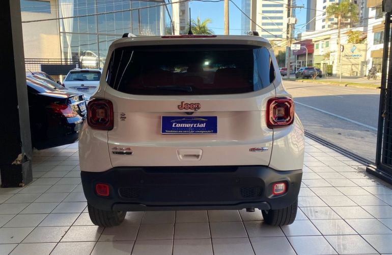 Jeep Renegade 2.0 16V Turbo Longitude 4x4 - Foto #10